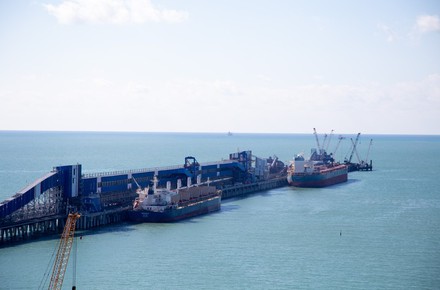 «Сибантрацит» продолжает экспорт угля судами большой вместимости